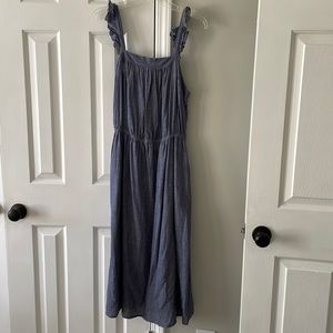 Old Navy chambray dress, size medium.